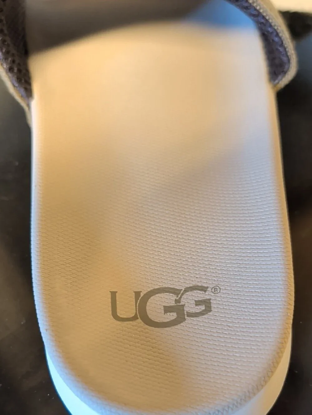 UGG Xavier Hyperweave Men’s Khaki Mesh Slides Size 10